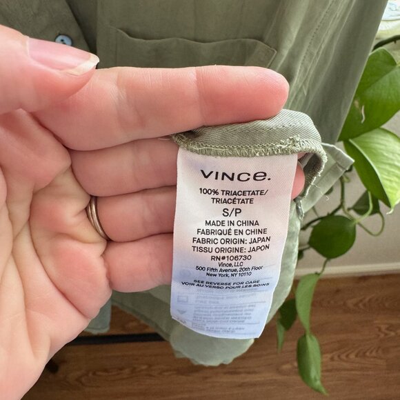Vince Boxy Sage Green Button Up Size Small - Picture 5 of 6